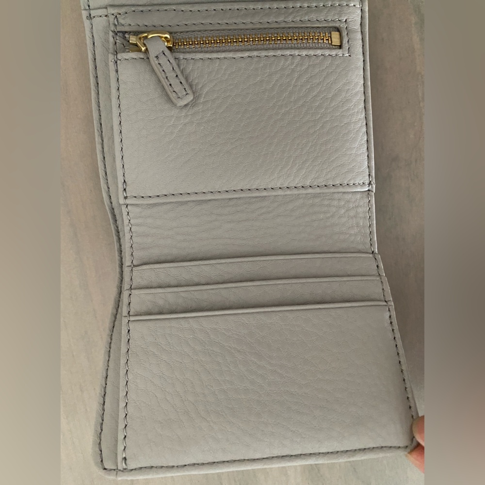Tory Burch Tri-Fold Bryant Mini Wallet NWT - Picture 7 of 8